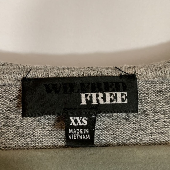 Wilfred Free Grey Pullover Sweater - Picture 7 of 8